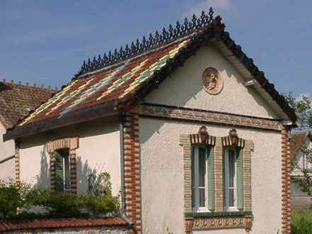 Entrepôts des Tuileries réunies Perrusson fils & Desfontaines à Villefranche-sur-Cher (41) (ph. FM 2007)