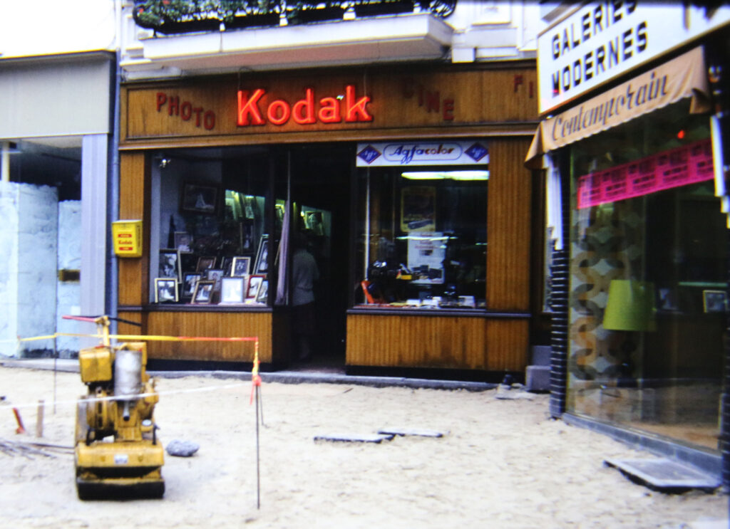 Commerce Carette 44 rue Bignon en 1977, ph. Ridha Arfa